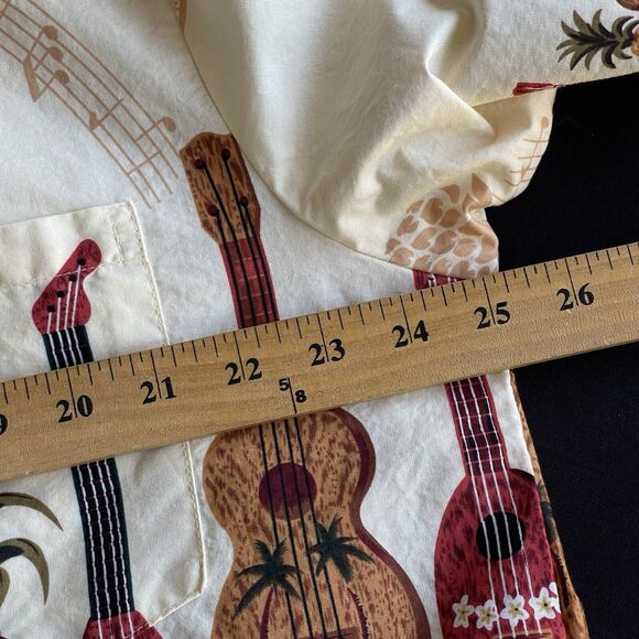 Hawaiian Togs Mens Shirt Extra Large XL Button Up Cotton Camp Shirt Guitar Luau - Picture 9 of 11